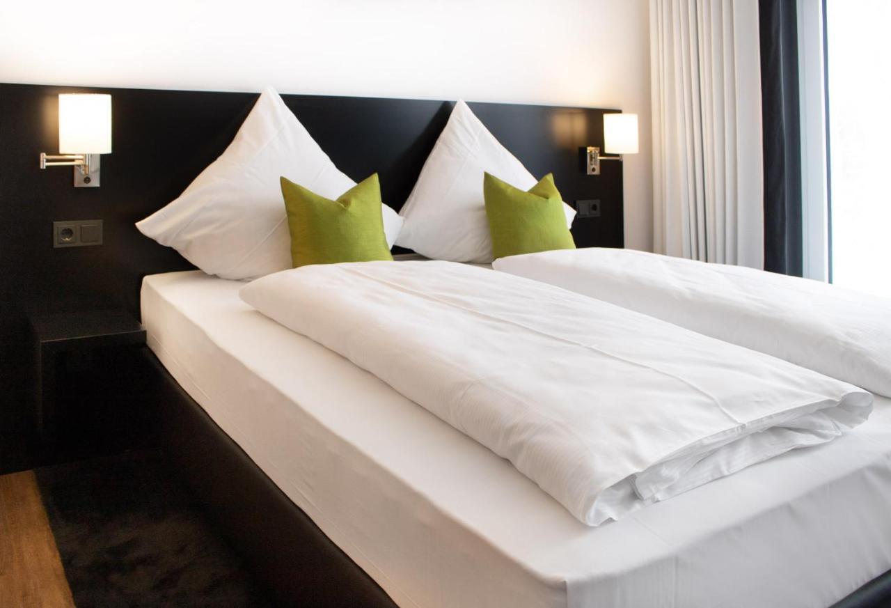Rhe Hotel By Wmm Hotels Rheinau Exterior photo