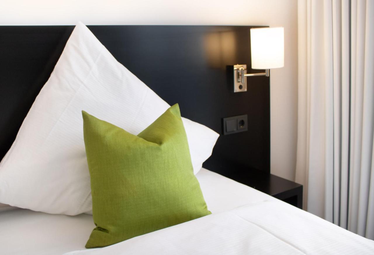 Rhe Hotel By Wmm Hotels Rheinau Exterior photo